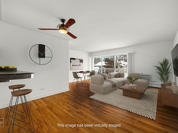 2nd image of 81 6th Ave APT 202