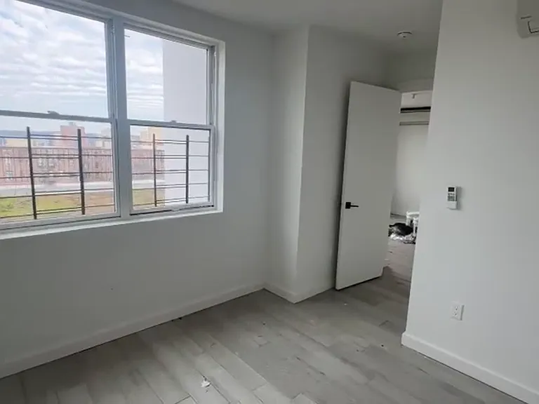 2785 Webb Ave #5A — Photo 7