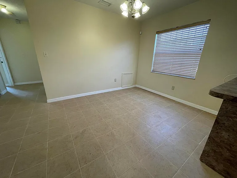 3101 Avenue T — Photo 8