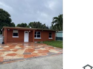 2726 NW 5th St, Pompano Beach, FL 33069