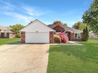 1903 SW Spruce Rd, Bentonville, AR 72712