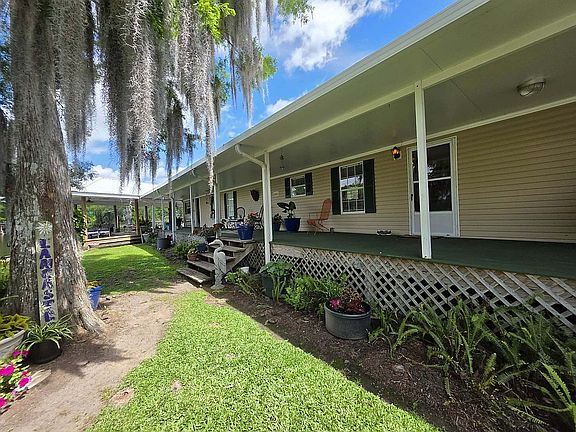 2nd image of 1088 Landry Dr