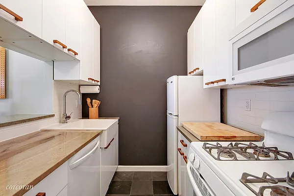 Rented by Corcoran | media 7
