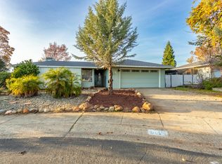 940 Golden Heights Ct, Redding, CA 96003