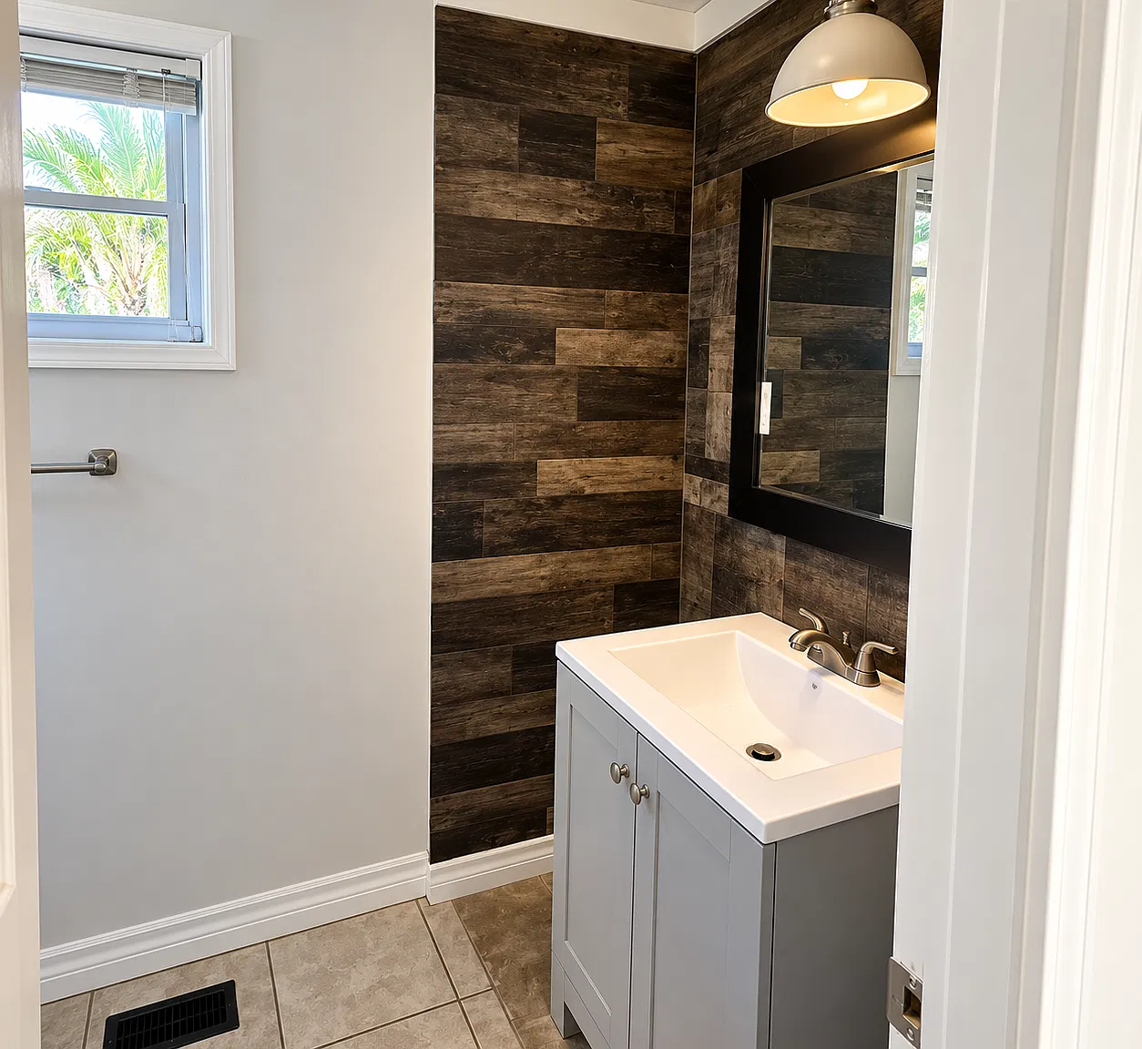 633 Byron Ave, Unit B : Upstairs duplex unit — Photo 3