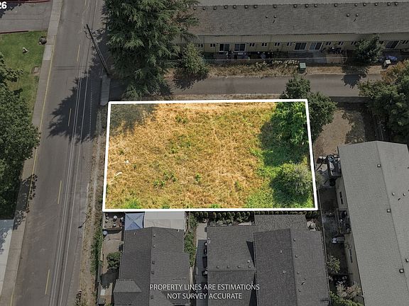 5th image of 211 S Locust St