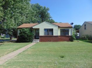 9103 E 4th St, Tulsa, OK 74112