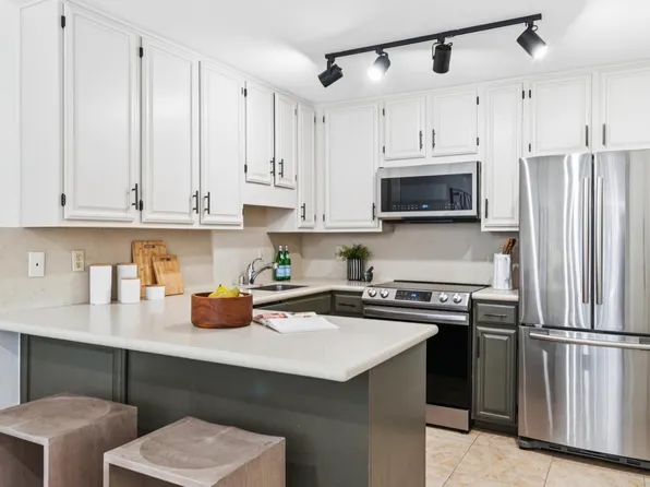 820 Mission Ave APT 4, San Rafael, CA 94901