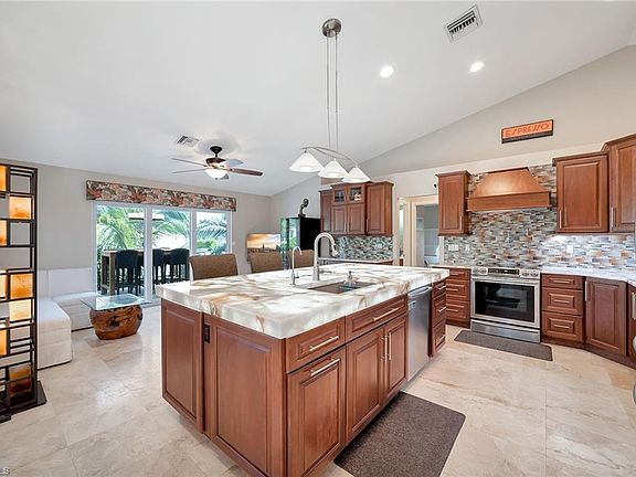 3rd image of 1191 Mimosa Ct