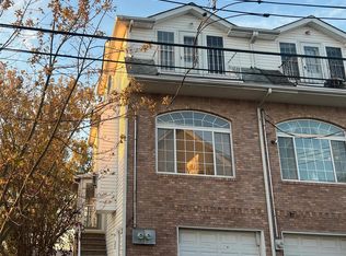 45 Iona St, Staten Island, NY 10305