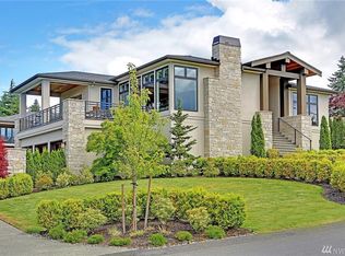 9126 NE 15th St, Clyde Hill, WA 98004