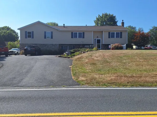 1861 W Lisburn Rd, Carlisle, PA 17015
