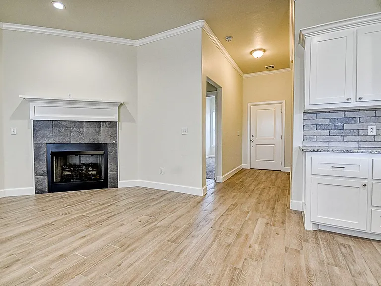 3100 Pebble Pond Dr — Photo 9