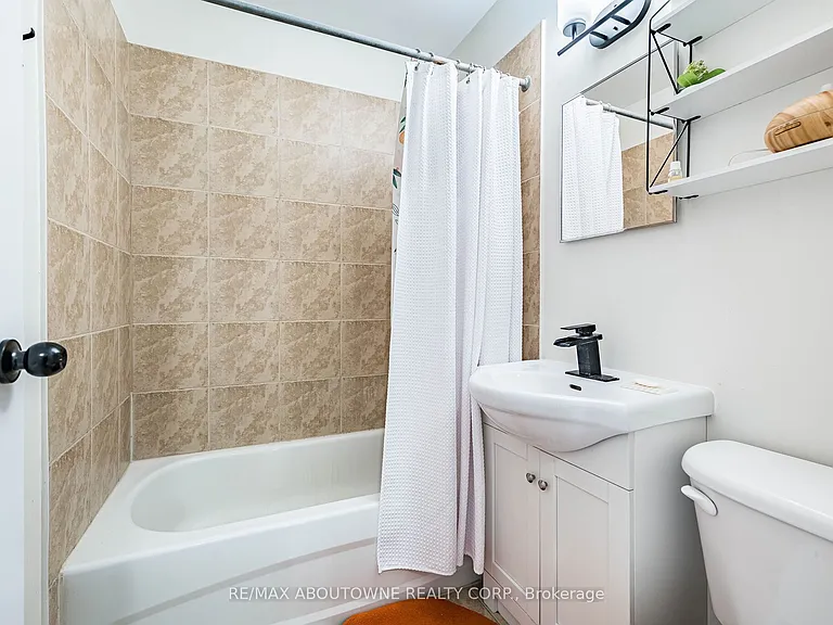 57 Mericourt Rd #203 — Photo 44