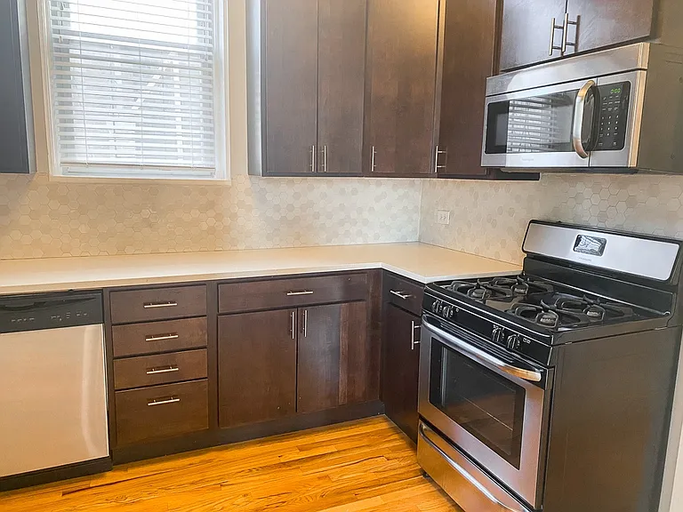 1514 N. Honore St./1500 N. Elk Grove — Photo 1