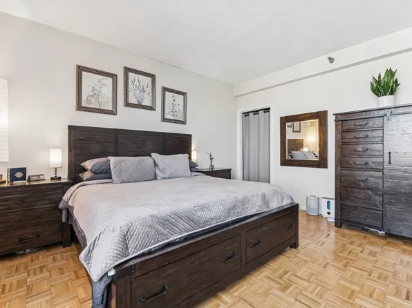 4-74 48th Avenue image 10 of 28