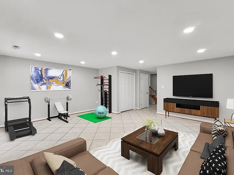 16812 Winston Ln — Photo 12