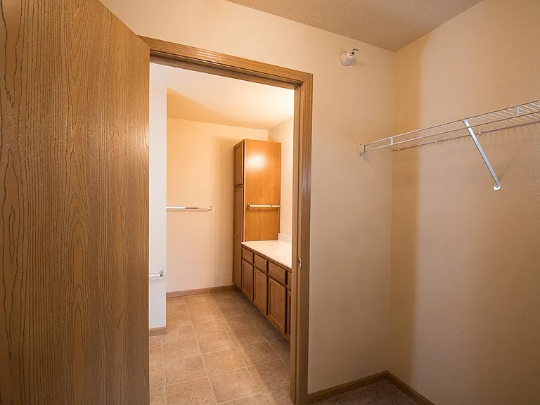 Terrace Hill Apartments — Photo 8
