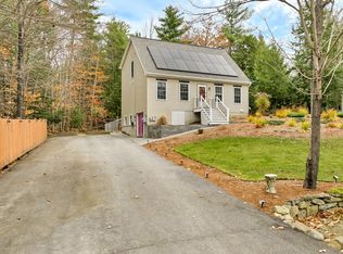 10 Foss Dr, Center Barnstead, NH 03225