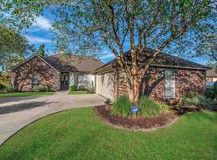 10743 Hilltree Dr, Baton Rouge, LA 70810