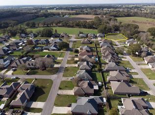 Wildflower Ln, Lafayette, LA 70506