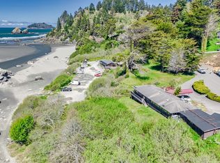 100 Moonstone Beach Rd, Trinidad, CA 95570