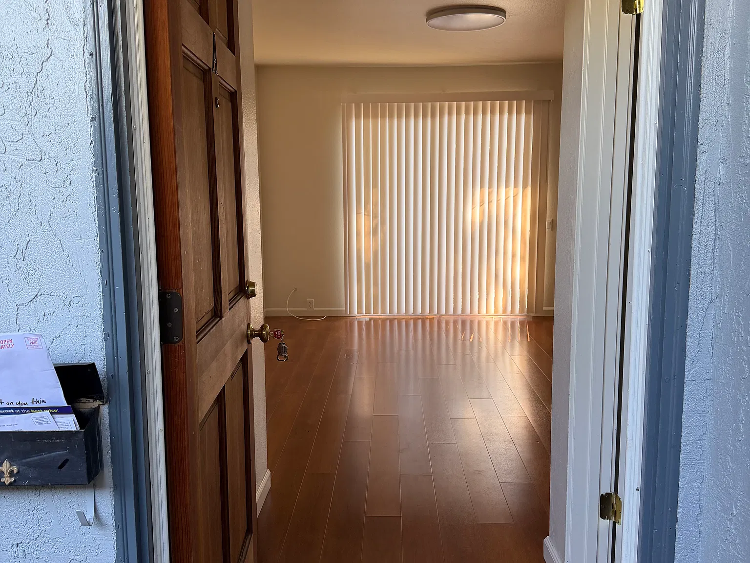 3 bed, 1250 sqft, $2,300 — Photo 1