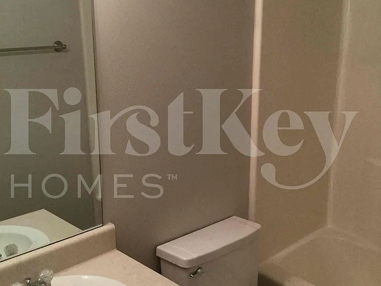 1775 Independence Dr — Photo 10
