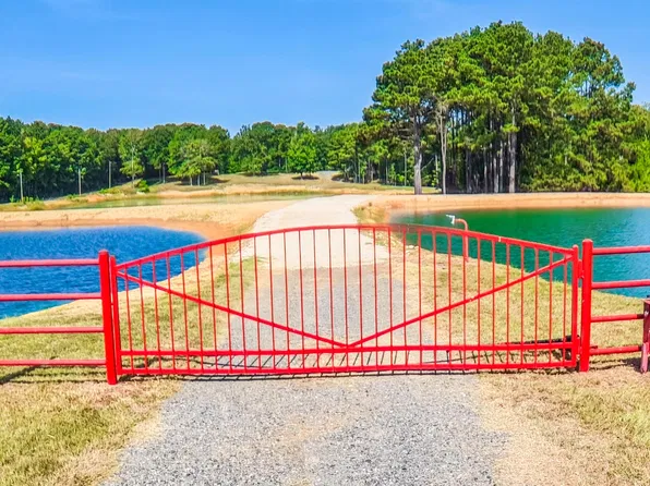 4889 County Road 322, De Berry, TX 75639