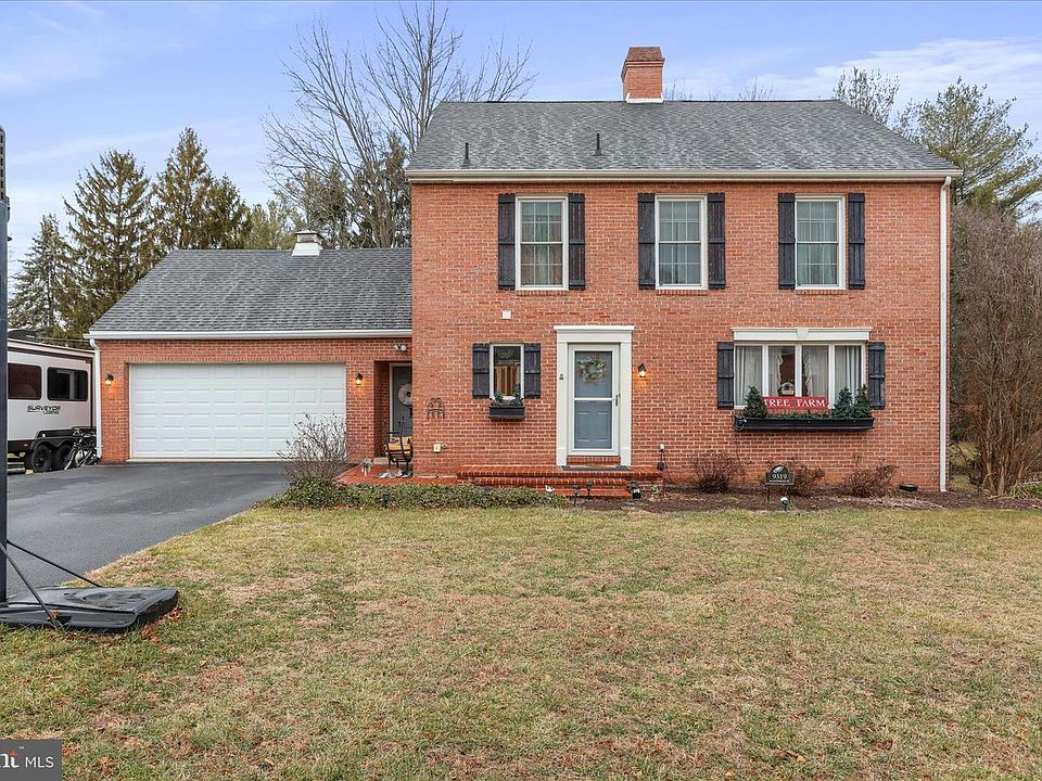 1st image of 9319 Meadowbrook Dr