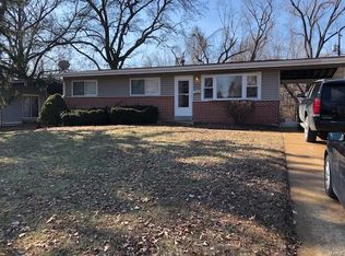 2085 Thunderbird Ave, Florissant, MO 63033