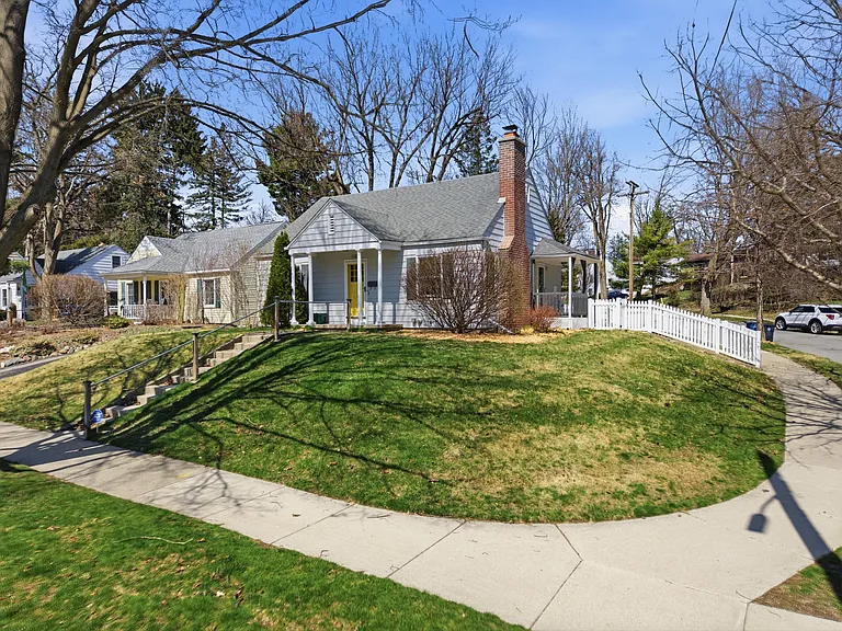 1102 Arborview Blvd — Photo 8
