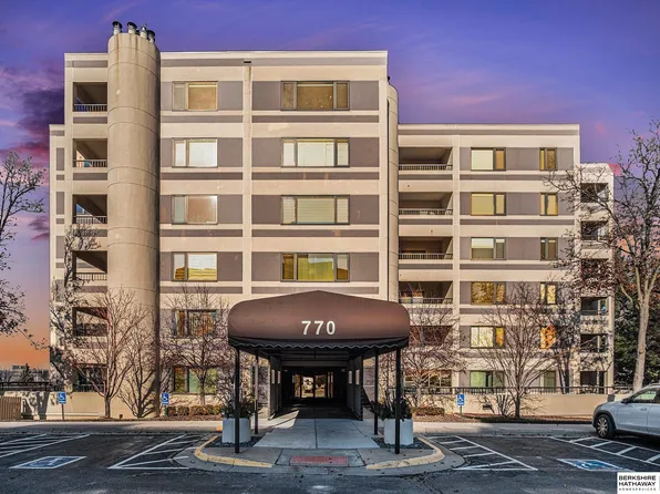 770 N 93rd St APT 5A1, Omaha, NE 68114