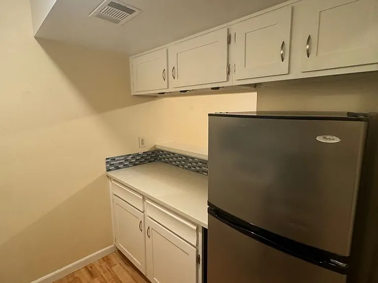 3000 Broadway St #16 — Photo 7