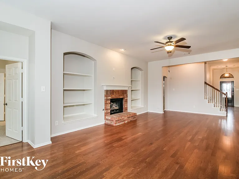 424 Stampede Ct — Photo 4