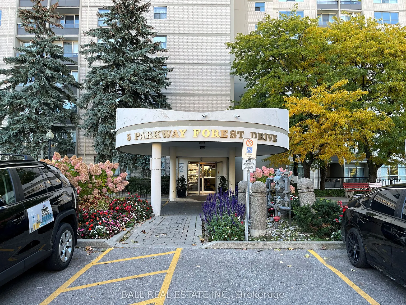 5 Parkway Forest Dr N #1610 photo 1