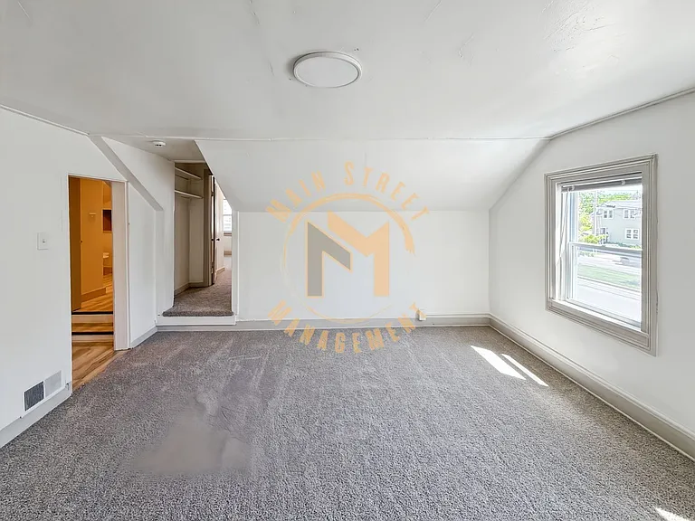 354 Nicolet Blvd — Photo 5