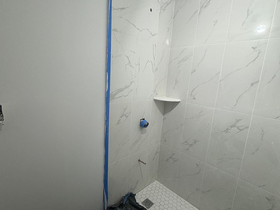 1st image of 309 Grove St #1