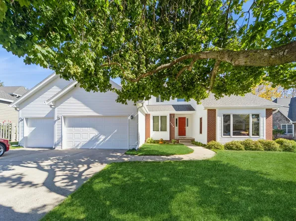 4507 94th St, Urbandale, IA 50322