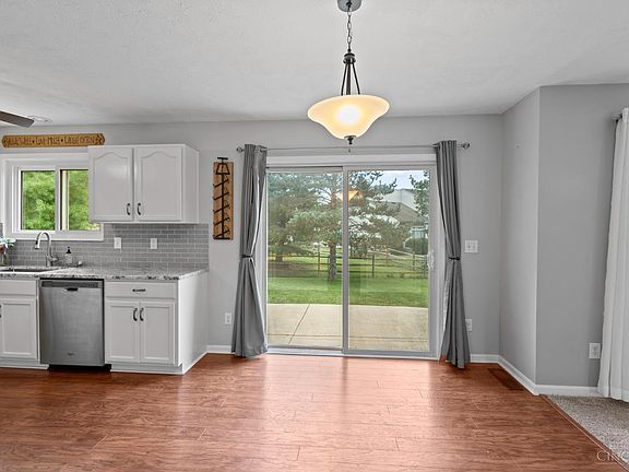 5th image of 225 Saddle Creek Ln