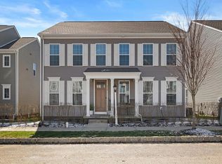 715 Withers Park Dr, Cranberry Township, PA 16066