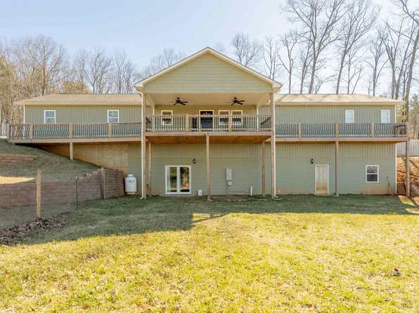 752 Training Center Rd, Hillsville, VA 24343