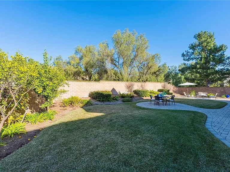 6 Shepherd Ct — Photo 24
