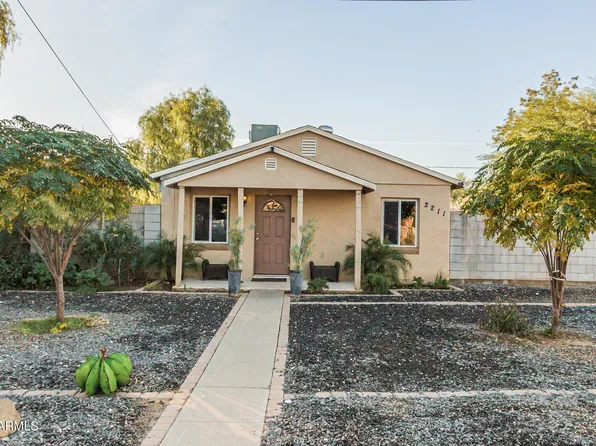 2211 W MEDLOCK Drive, Phoenix, AZ 85015