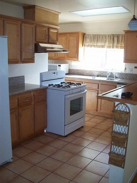 1st image of 272 E Puente St