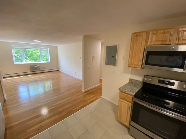 (undisclosed Address), Brookline, MA 02446