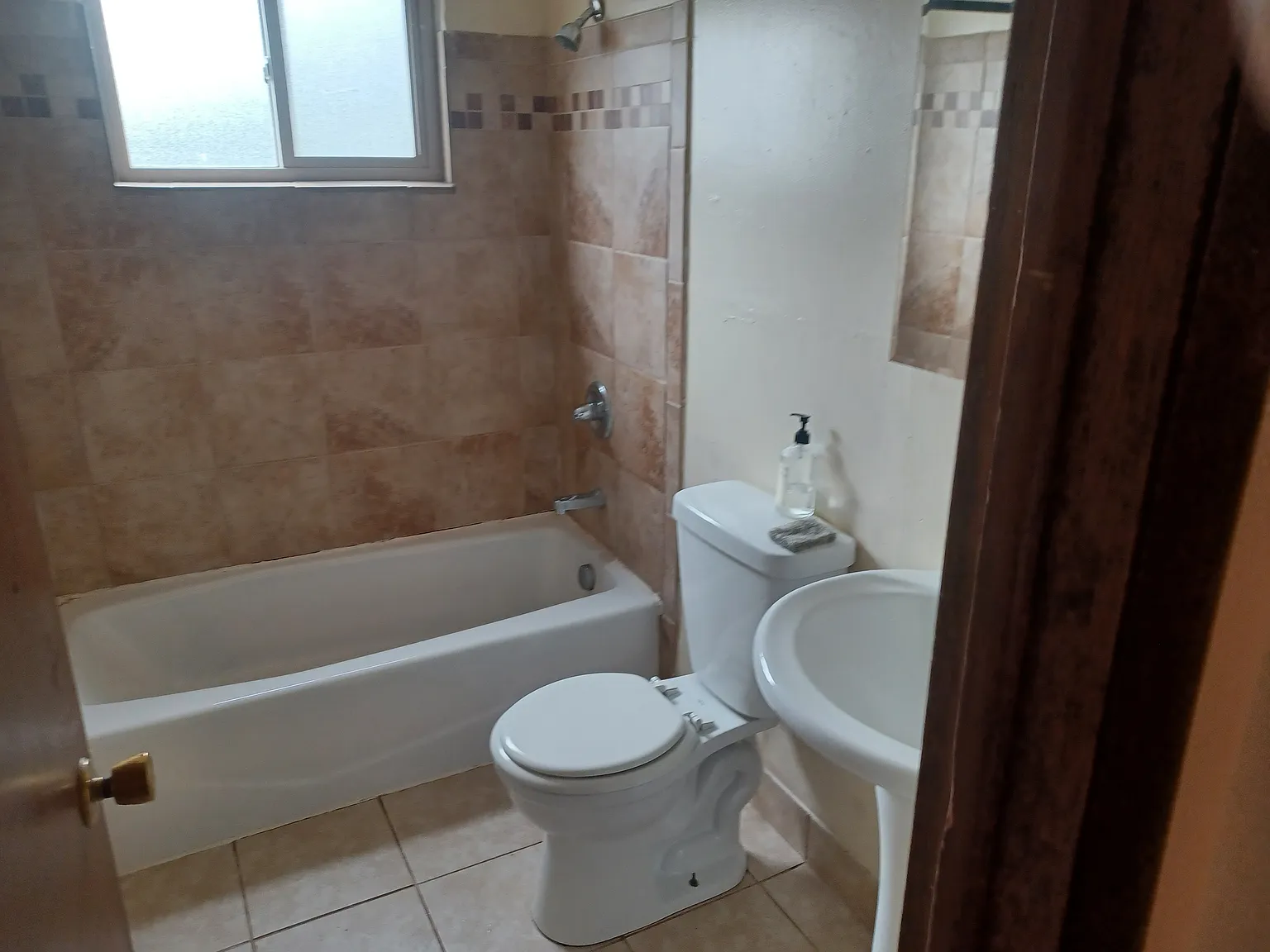 1 bed, 500 sqft, $1,165 — Photo 4