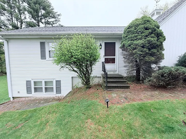 55 Warren St #1 — Photo 2