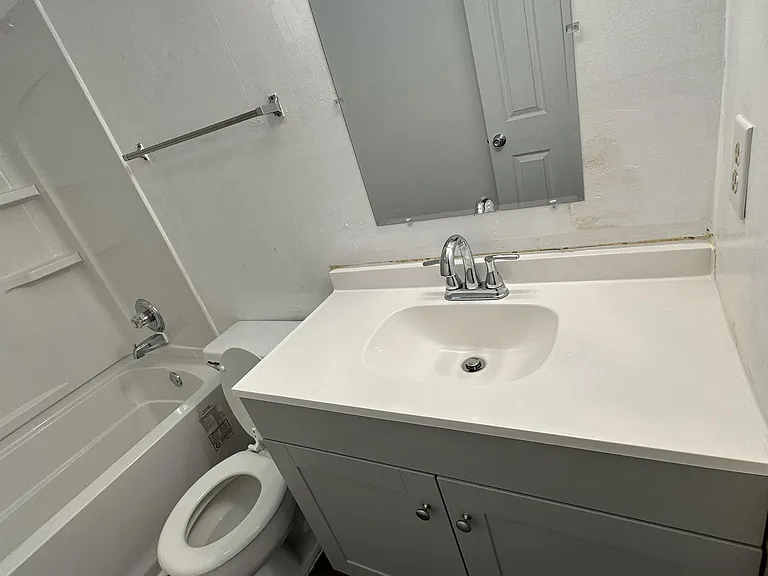 1057 Harold Dr #1 — Photo 16
