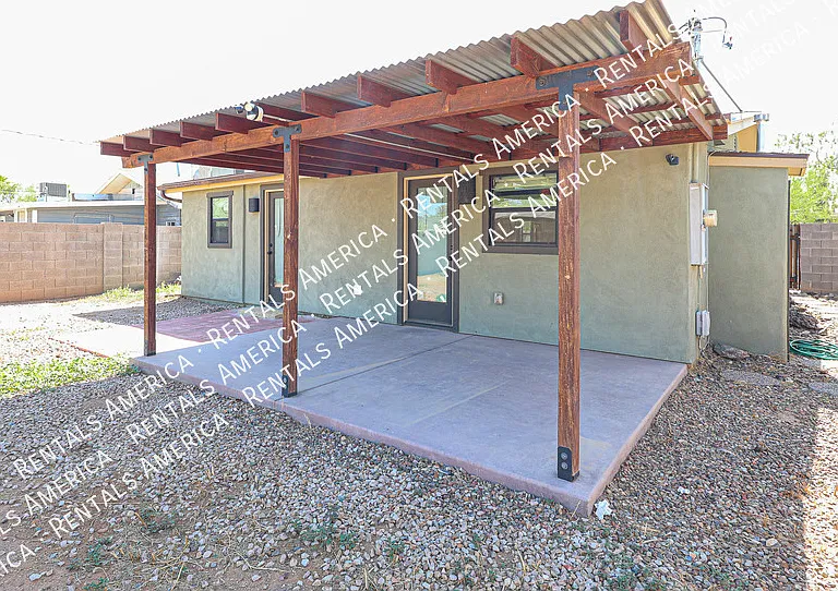 3809 N 9th St — Photo 36